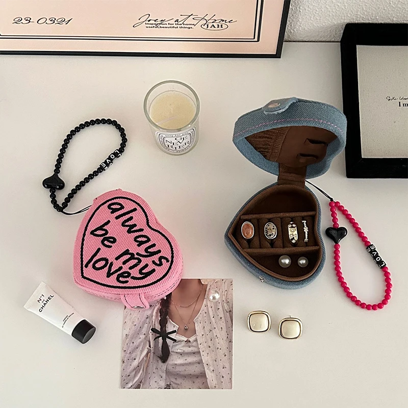 Denim Blue Heart Shape Cake Jewelry Box Mini Portable Travel Storage Box Letter Embroidery Jewelry Storage Box
Denim Blue Heart Shape Cake Jewelry Box Mini Portable Travel Storage Box Letter Embroidery Jewelry Storage Box