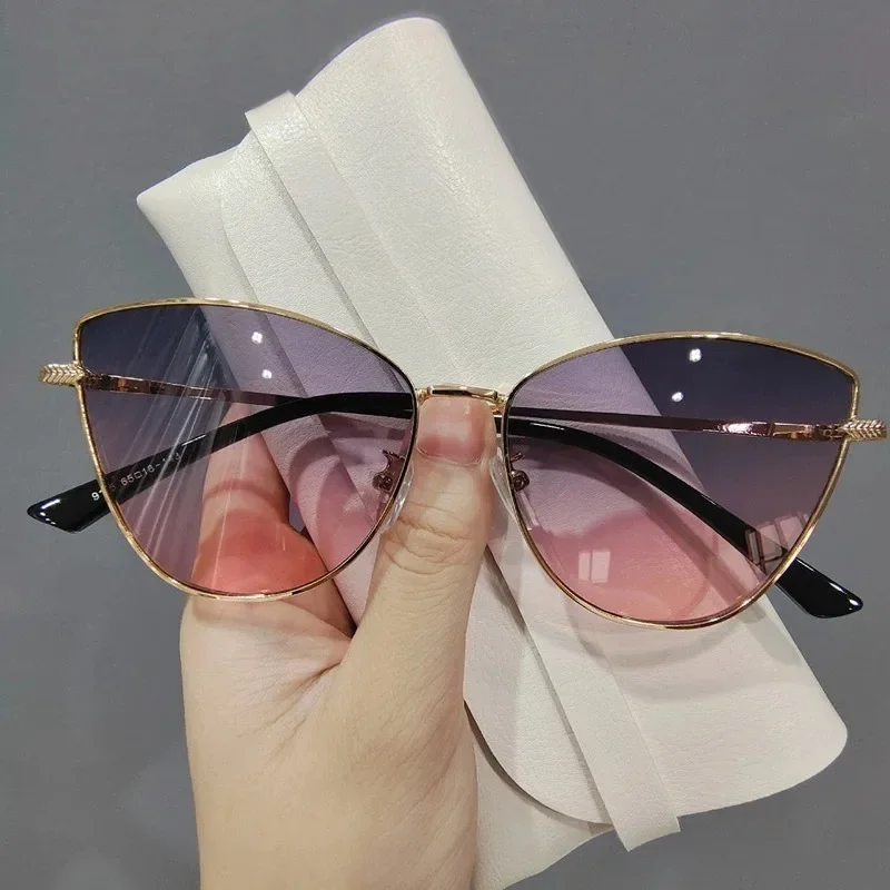 Classic retro cat eye sunglasses sunglasses ladies cat eye sunglasses metal frame glasses
Classic retro cat eye sunglasses sunglasses ladies cat eye sunglasses metal frame glasses
