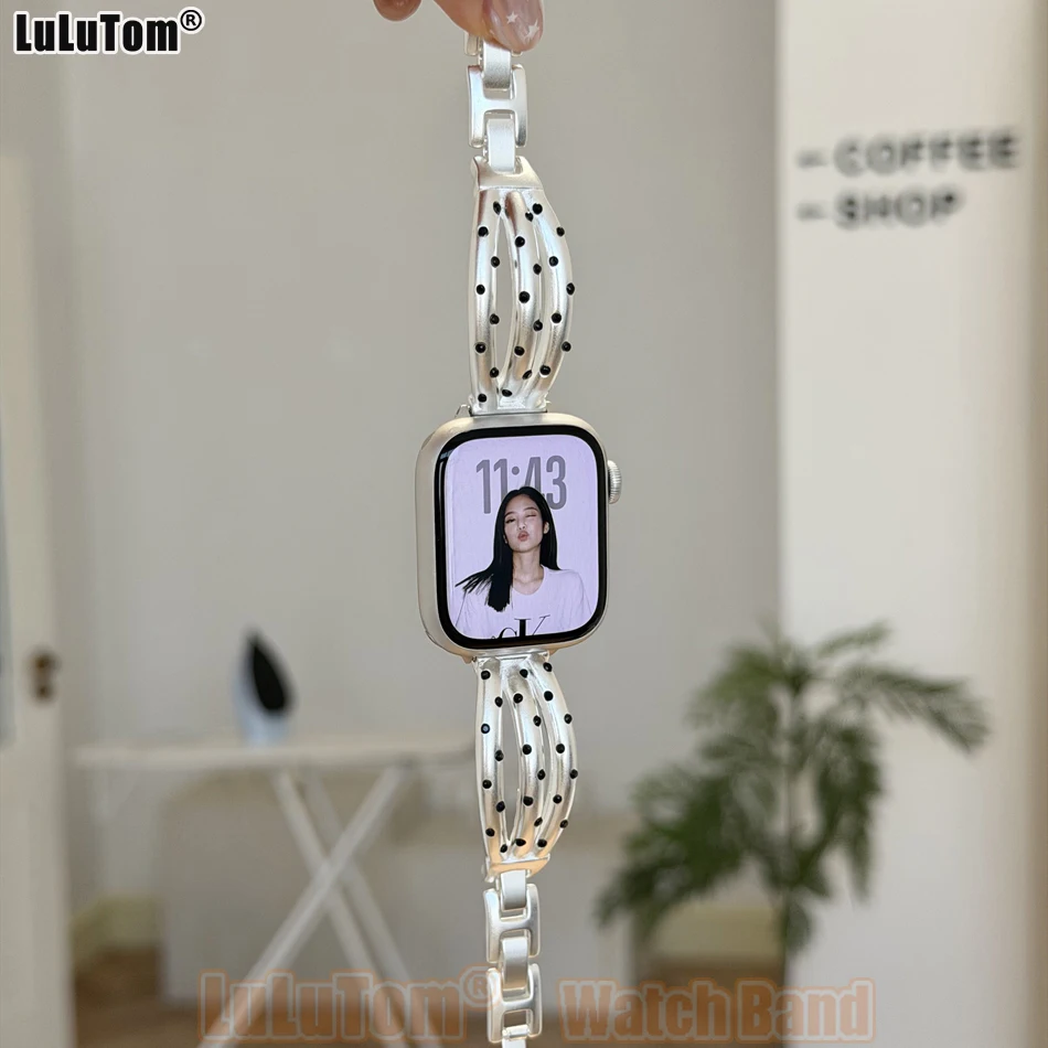 Metal Openwork Polka-Dot Watch Strap for Apple 38 40 41 42 44 45 46 49 mm Iwatch Series 11 10 9 8 7 6 5 4 3 2 1 SE Ultra Bands
Metal Openwork Polka-Dot Watch Strap for Apple 38 40 41 42 44 45 46 49 mm Iwatch Series 11 10 9 8 7 6 5 4 3 2 1 SE Ultra Bands