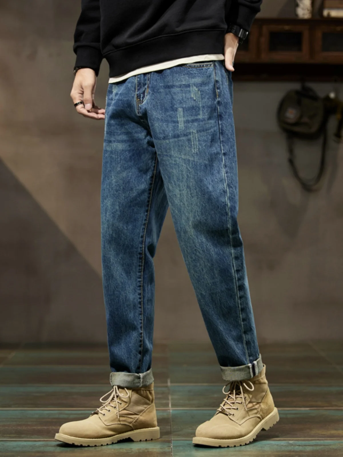 Мужские рваные джинсы American Sle, повседневные, свободные, прямые, в стиле «гарлен», длинные брюки, весна-осень, новинка, универсальные, классического кроя
Мужские рваные джинсы American Sle, повседневные, свободные, прямые, в стиле «гарлен», длинные брюки, весна-осень, новинка, универсальные, классического кроя