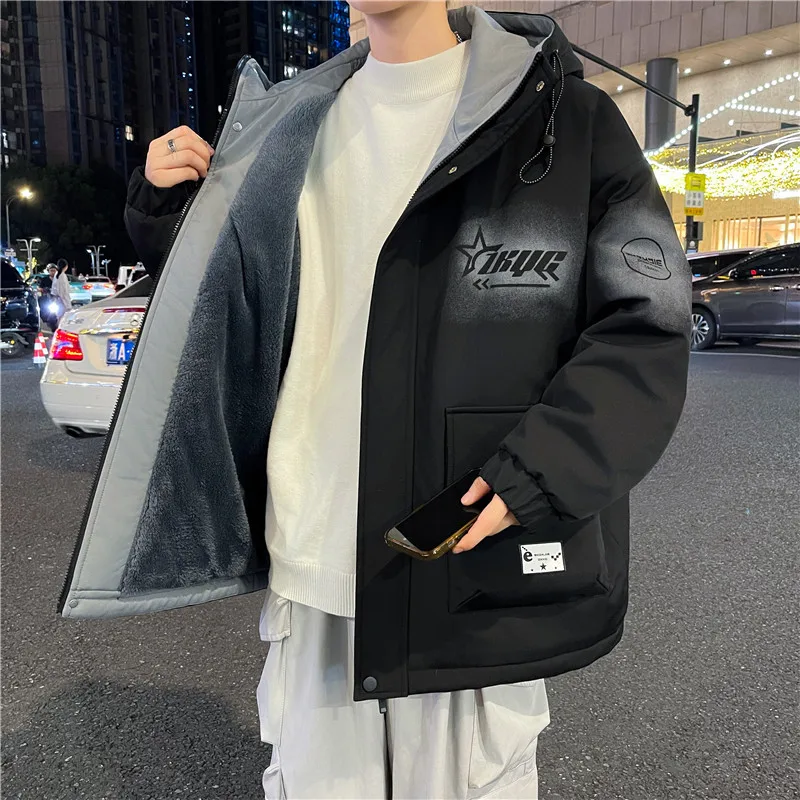 Модные молодежные куртки 2025, осень-зима, мужские теплые флисовые куртки с капюшоном, верхняя одежда, свободное утепленное плюшевое пальто, ветрозащитная верхняя одежда с подкладкой
Модные молодежные куртки 2025, осень-зима, мужские теплые флисовые куртки с капюшоном, верхняя одежда, свободное утепленное плюшевое пальто, ветрозащитная верхняя одежда с подкладкой