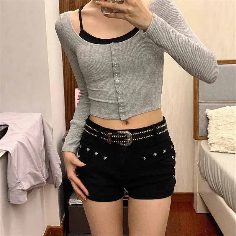 High Waist Thin Black Rivet Denim Shorts Women's Sexy American Girl Tight Slim Straight Hot Pants Cotton Inner Zipper Pure Color
High Waist Thin Black Rivet Denim Shorts Women's Sexy American Girl Tight Slim Straight Hot Pants Cotton Inner Zipper Pure Color