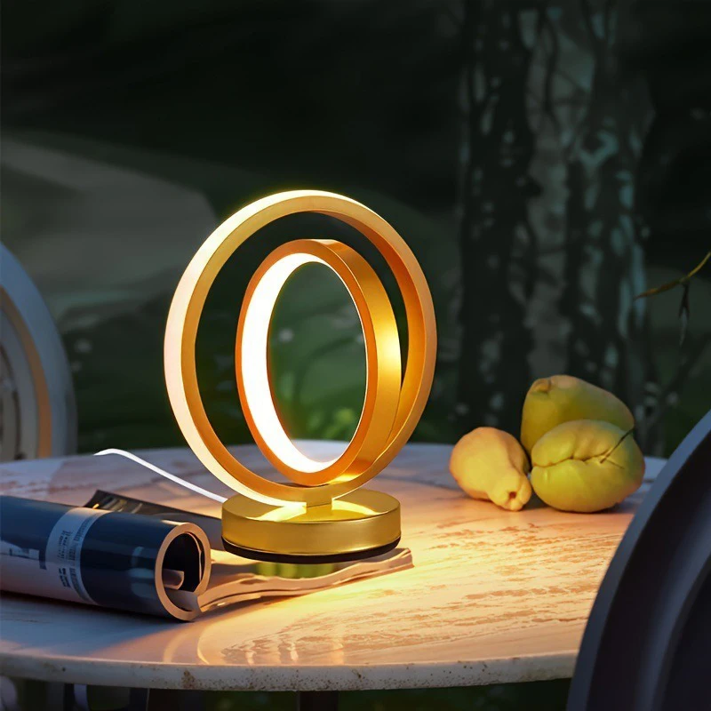 LED Desk Light Three Color Dimmable Plug-In Desktop Decoration Bedside Table Lamp Bar Restaurant Atmosphere Aluminum Desk Lamps
LED Desk Light Three Color Dimmable Plug-In Desktop Decoration Bedside Table Lamp Bar Restaurant Atmosphere Aluminum Desk Lamps