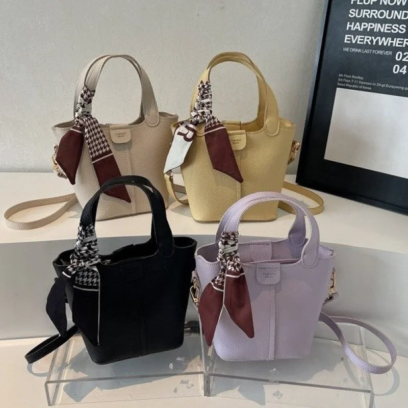 Elegant-luxe 2025 New Ladies Luxury Brand Leather Hand Bag Famous Designer Classic Popular Casual
Elegant-luxe 2025 New Ladies Luxury Brand Leather Hand Bag Famous Designer Classic Popular Casual