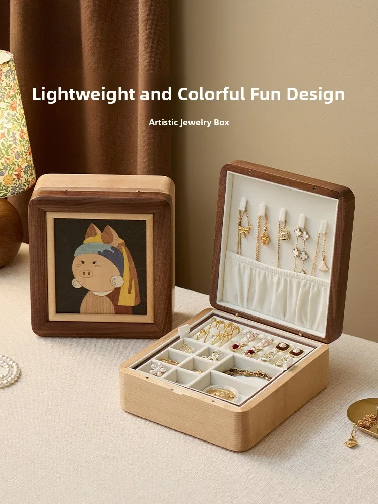 Шкатулка для украшений Fanhuan из дерева с милым изображением поросенка, подарочная коробка для хранения ожерелий и колец, винтажная, ручная работа
Шкатулка для украшений Fanhuan из дерева с милым изображением поросенка, подарочная коробка для хранения ожерелий и колец, винтажная, ручная работа