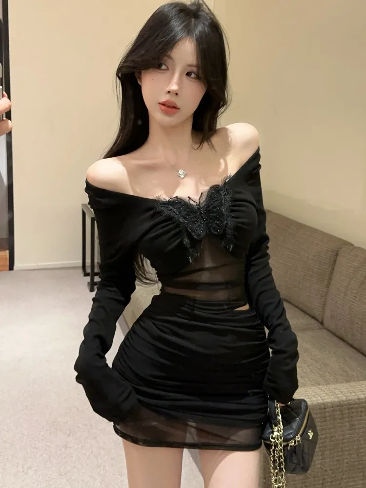 Autumn Winter New Style Pure Desire Spicy Girl Small Design Fashionable Knitted Top Half Skirt Two Piece Set Women
Autumn Winter New Style Pure Desire Spicy Girl Small Design Fashionable Knitted Top Half Skirt Two Piece Set Women