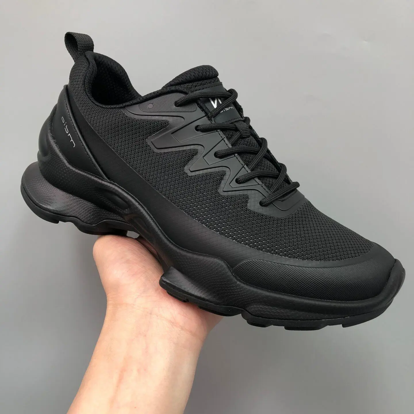 Men's Summer Breathable Mesh Sports Casual Outdoor Travel Climbing Work Black Dad Trendy Shoes Thick Bottom Anti-slip Durable
Men's Summer Breathable Mesh Sports Casual Outdoor Travel Climbing Work Black Dad Trendy Shoes Thick Bottom Anti-slip Durable