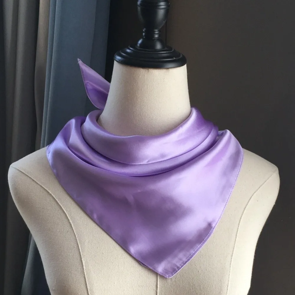 Luxurious 60*60cm Silk Scarf Solid Color Elegant Neckerchief Imitation Silk Neck Wrap Spring Season
Luxurious 60*60cm Silk Scarf Solid Color Elegant Neckerchief Imitation Silk Neck Wrap Spring Season