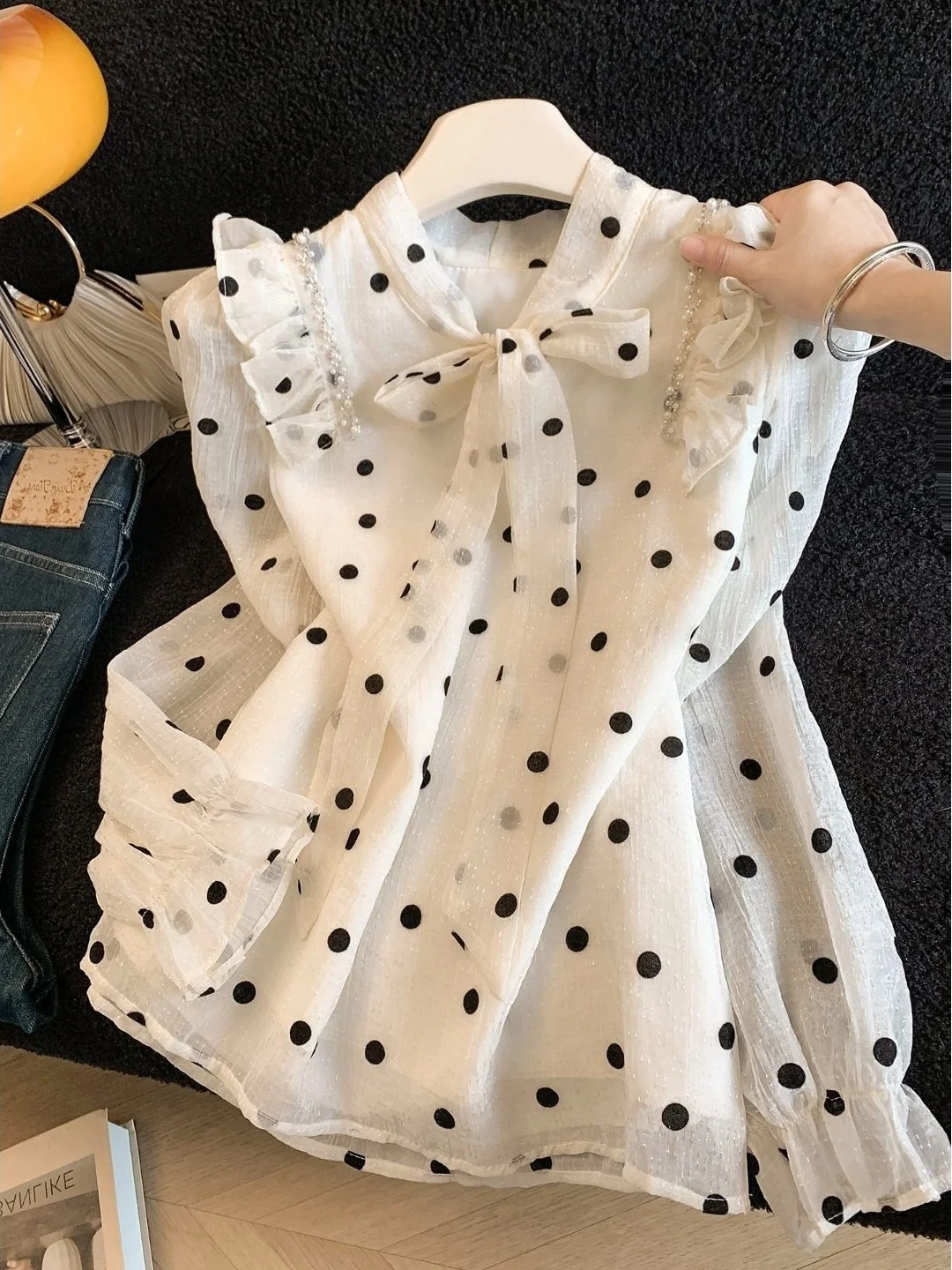 Elegant Long Sleeve Polka Dot Chiffon Shirt Women's Spring New Style Knot Tie Waist Fashionable Top with Lace Trim
Elegant Long Sleeve Polka Dot Chiffon Shirt Women's Spring New Style Knot Tie Waist Fashionable Top with Lace Trim
