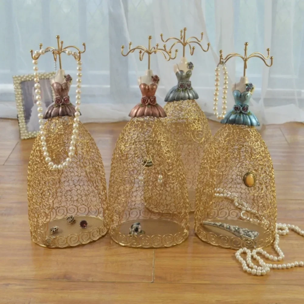 Golden Iron Art Female Mannequin Body Display Rack Jewelry Storage Creative Craft Gift Fashion Decoration D389
Golden Iron Art Female Mannequin Body Display Rack Jewelry Storage Creative Craft Gift Fashion Decoration D389