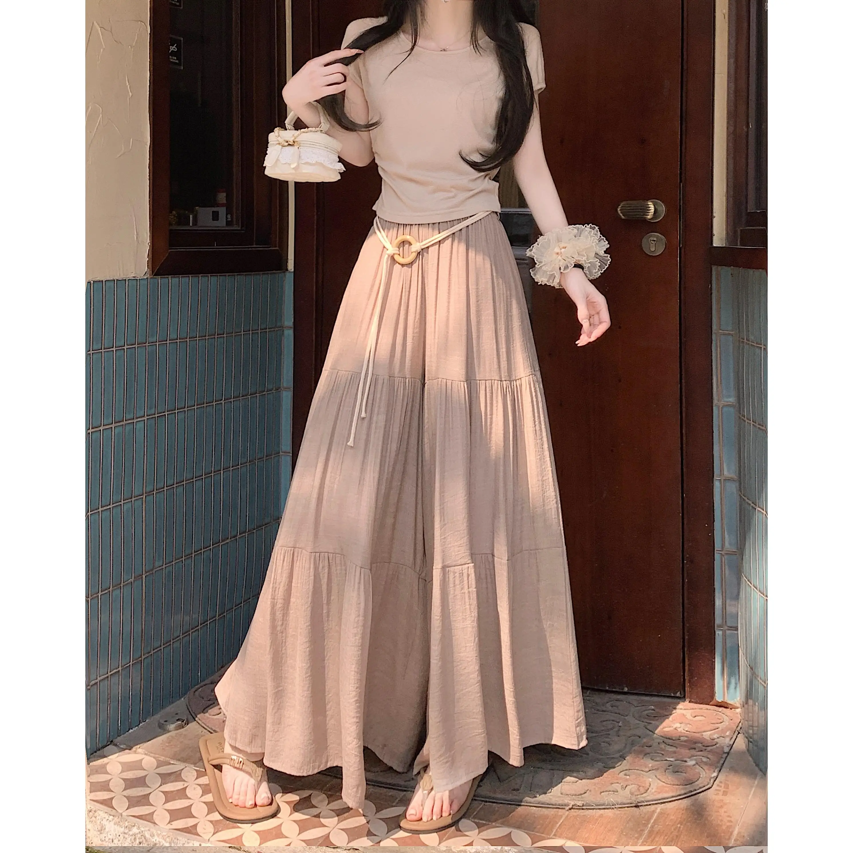 Laid-back Style Thin Hanging Wide Leg Casual Pants Women Summer New High Waist Loose Sensation Loose Hip Covering Skirt Pants
Laid-back Style Thin Hanging Wide Leg Casual Pants Women Summer New High Waist Loose Sensation Loose Hip Covering Skirt Pants