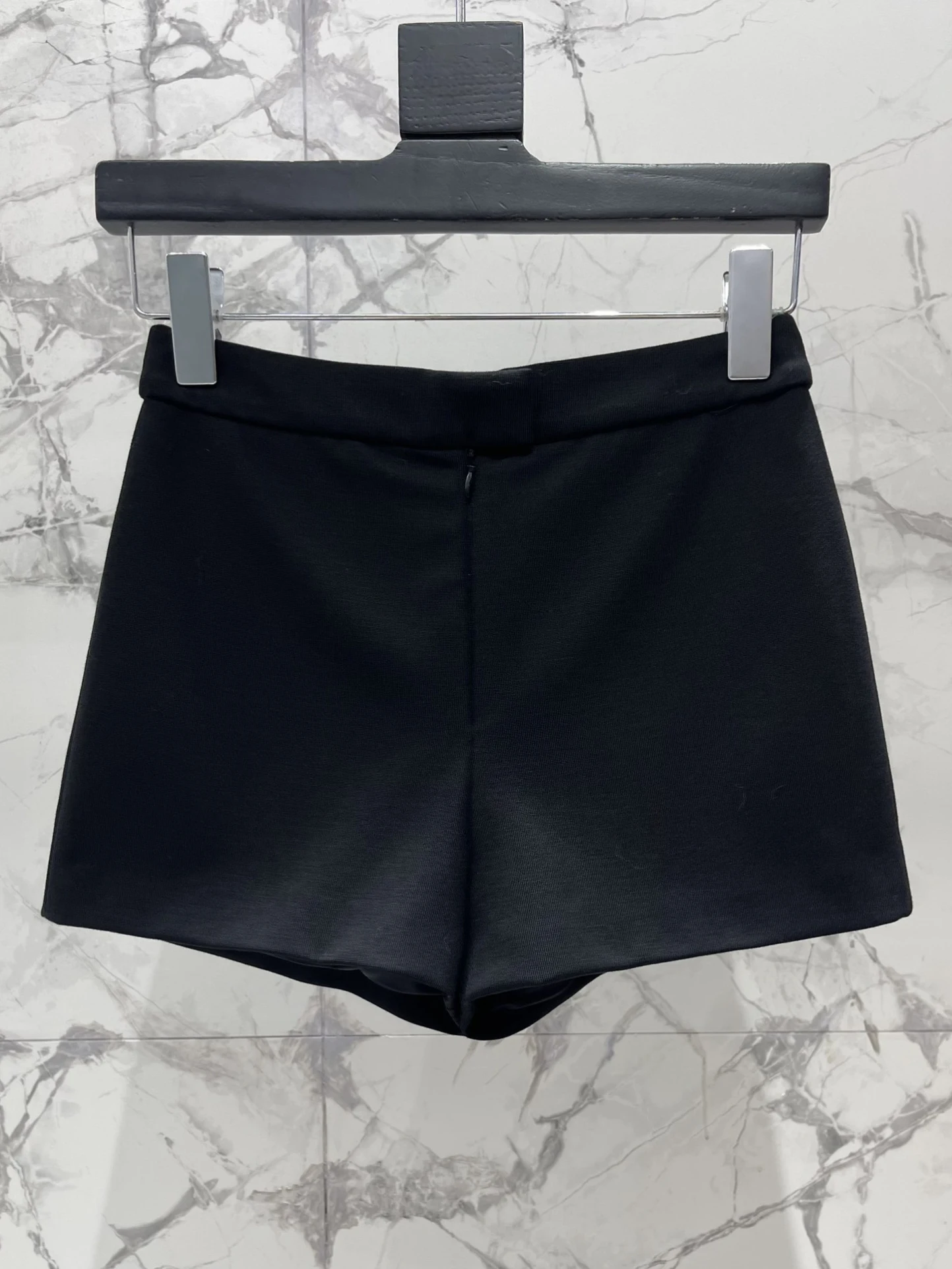 Elastic Slimming High-Waist Black Shorts Women's Stylish Casual Pants Tight-Fitting Hot-Looking Girl Short Skirt Polyester Fiber
Elastic Slimming High-Waist Black Shorts Women's Stylish Casual Pants Tight-Fitting Hot-Looking Girl Short Skirt Polyester Fiber