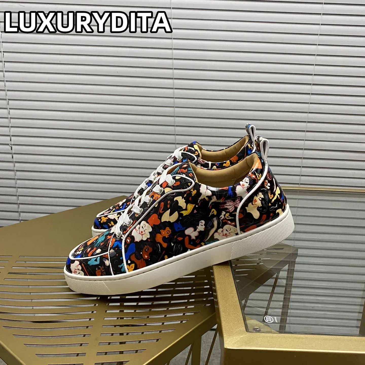 Top Quality Womens Trendy Casual Tennis Shoes Luxury Mens Real Leather Sneakers 35-48 Designr Rivet Red Sole Lovers Shoes M0097
Top Quality Womens Trendy Casual Tennis Shoes Luxury Mens Real Leather Sneakers 35-48 Designr Rivet Red Sole Lovers Shoes M0097