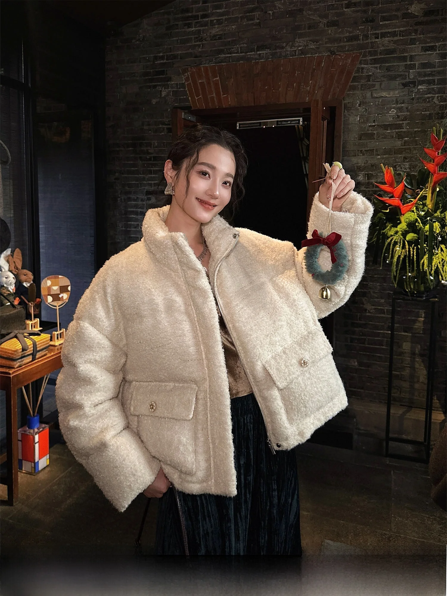 Sanji Bla Flower Cisas Knot Aosphere Small Fraance down Jaet 2025 New Winter Tweed Beautiful Korean Sle Coat
Sanji Bla Flower Cisas Knot Aosphere Small Fraance down Jaet 2025 New Winter Tweed Beautiful Korean Sle Coat