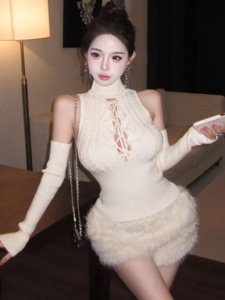 Sexy High Collar Hollow out Strap Vest Women's Spring Autumn New Design Sleeveless Top Waist Cinched with Sleeve Covers
Sexy High Collar Hollow out Strap Vest Women's Spring Autumn New Design Sleeveless Top Waist Cinched with Sleeve Covers