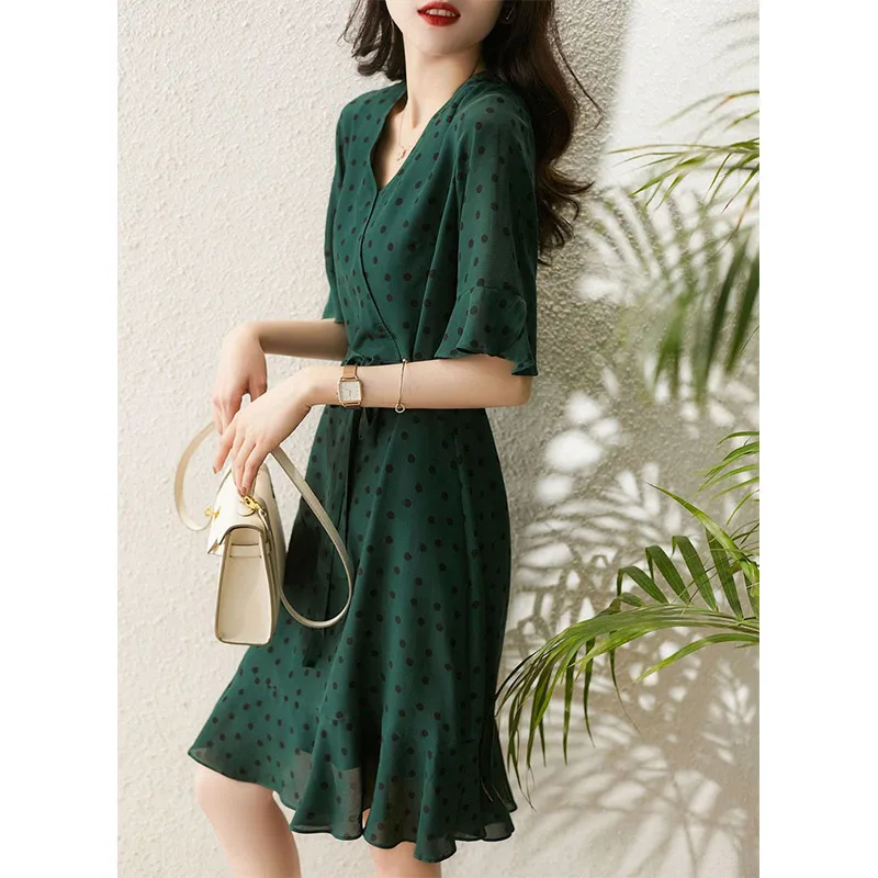 Summers New Elegant Fashion Dot Print Midi Dress Ladies V-neck Loose All-match Beach Holiday Robe Dresses Vestidos De Fiesta
Summers New Elegant Fashion Dot Print Midi Dress Ladies V-neck Loose All-match Beach Holiday Robe Dresses Vestidos De Fiesta
