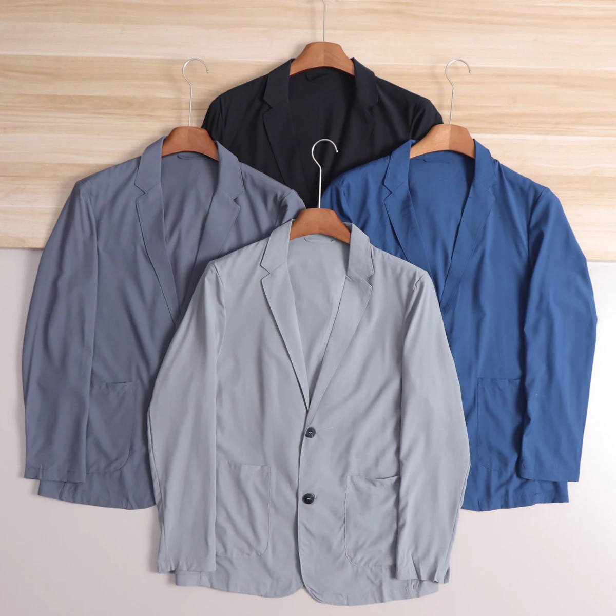 Ultra-Lightweight Tech Fabric Suit Casual Men's Summer Sun Protection Four-Way Stretch Polyester Fiber Standard Fit Two Buttons
Ultra-Lightweight Tech Fabric Suit Casual Men's Summer Sun Protection Four-Way Stretch Polyester Fiber Standard Fit Two Buttons