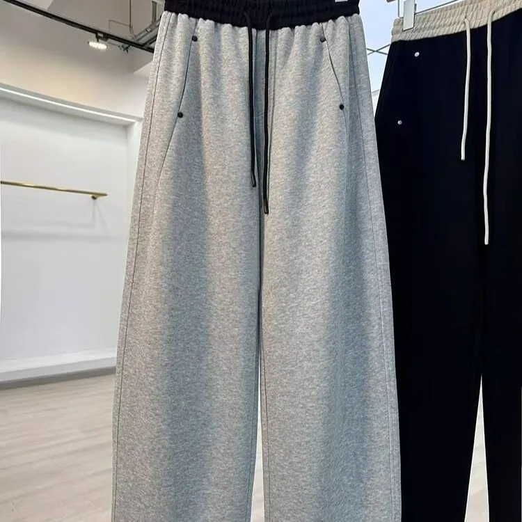 Men's Casual Wide Leg Pants Loose Straight Cut Trousers Autumn Winter plus Size Elastic Dstring Long Pants Design Sensation
Men's Casual Wide Leg Pants Loose Straight Cut Trousers Autumn Winter plus Size Elastic Dstring Long Pants Design Sensation