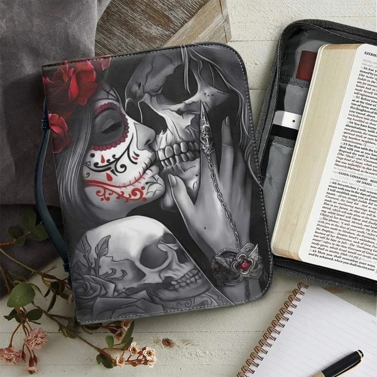 Women's PU Handbags Bible Bag Gothic Skull Rose Print Bible Cover Case Custom Bible Study Book Holy Storage Boxes Halloween Gift
Women's PU Handbags Bible Bag Gothic Skull Rose Print Bible Cover Case Custom Bible Study Book Holy Storage Boxes Halloween Gift