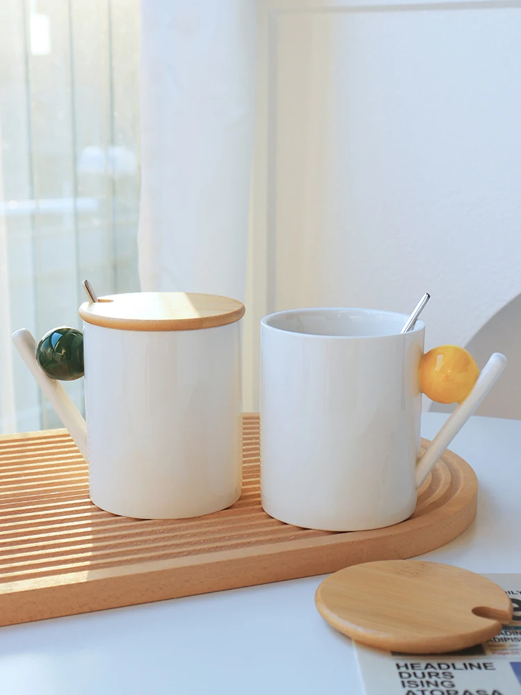 White Glazed Undercolor Cerc Coffee Cup with Spoon Creative Artistic Design mat Sle High Aesthetic Value Water Cup
White Glazed Undercolor Cerc Coffee Cup with Spoon Creative Artistic Design mat Sle High Aesthetic Value Water Cup