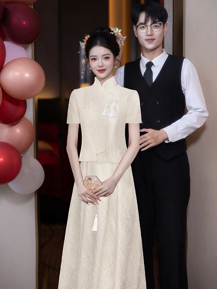 Champagne Colored Wedding Dr Set New Chinese Sle High End Ele Reformed Engagement Bride Serving Costume
Champagne Colored Wedding Dr Set New Chinese Sle High End Ele Reformed Engagement Bride Serving Costume