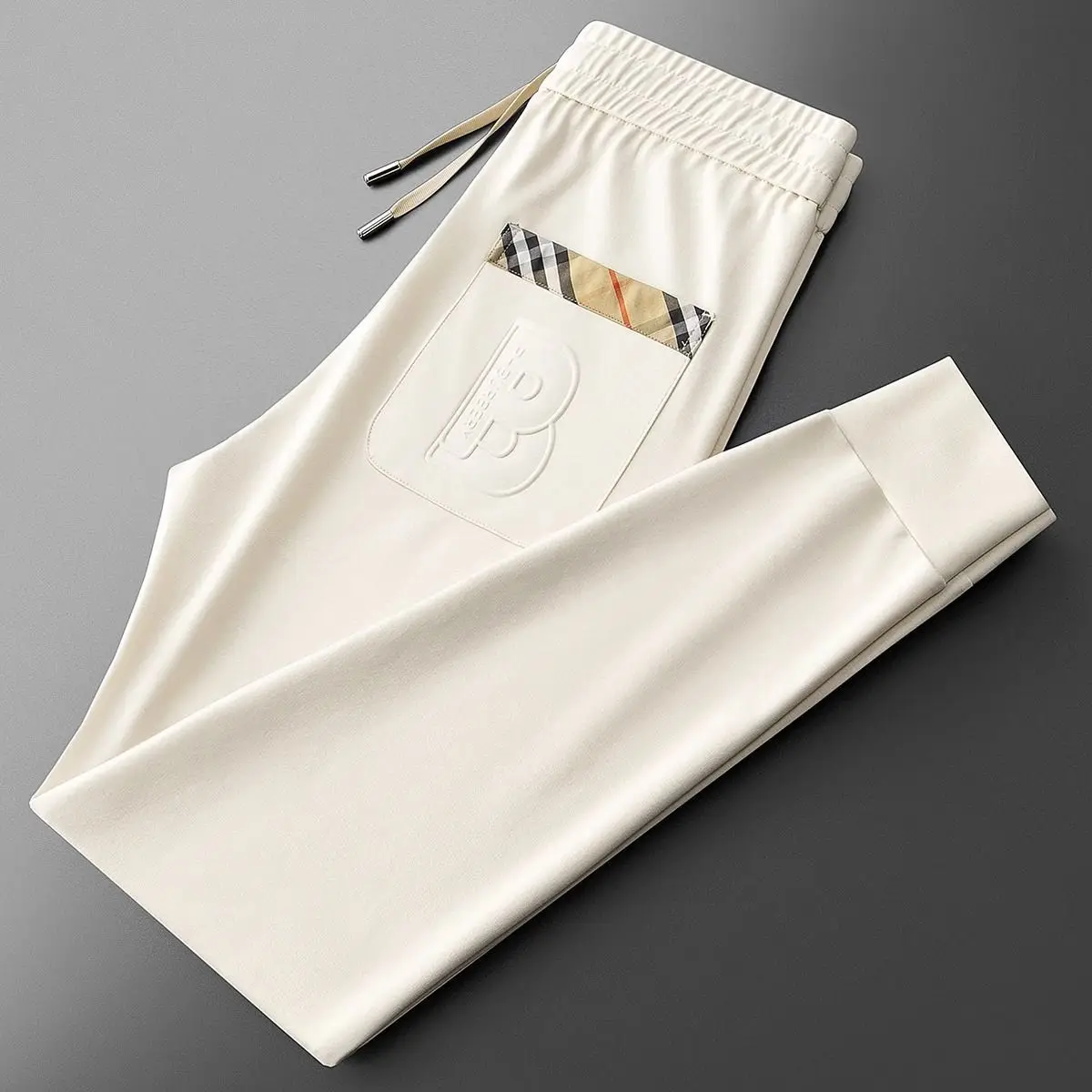 Summer 2025 Ice Silk Pants Men's Thin Fashion Trend New Men's Sweatpants Casual Pants
Summer 2025 Ice Silk Pants Men's Thin Fashion Trend New Men's Sweatpants Casual Pants