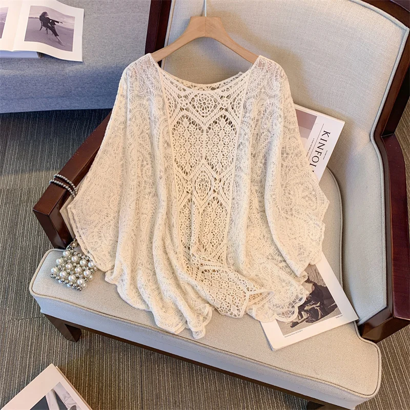Summer Suncreen Clothing Fashion Loose Embroidery Tops Batwing Sleeve Women Pullovers Blouse Casual Hook Flower Hollow Out Shirt
Summer Suncreen Clothing Fashion Loose Embroidery Tops Batwing Sleeve Women Pullovers Blouse Casual Hook Flower Hollow Out Shirt
