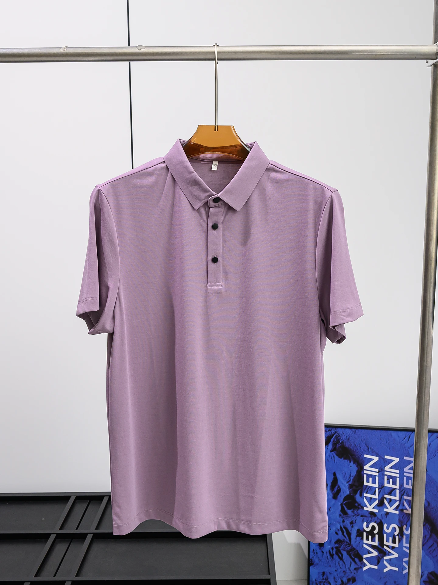 Silky Rceler Men's Business Shirt Comfortable Skin-friendly Seamless Glue Short Sleeve Commuting Summer Casual Standard Fit
Silky Rceler Men's Business Shirt Comfortable Skin-friendly Seamless Glue Short Sleeve Commuting Summer Casual Standard Fit