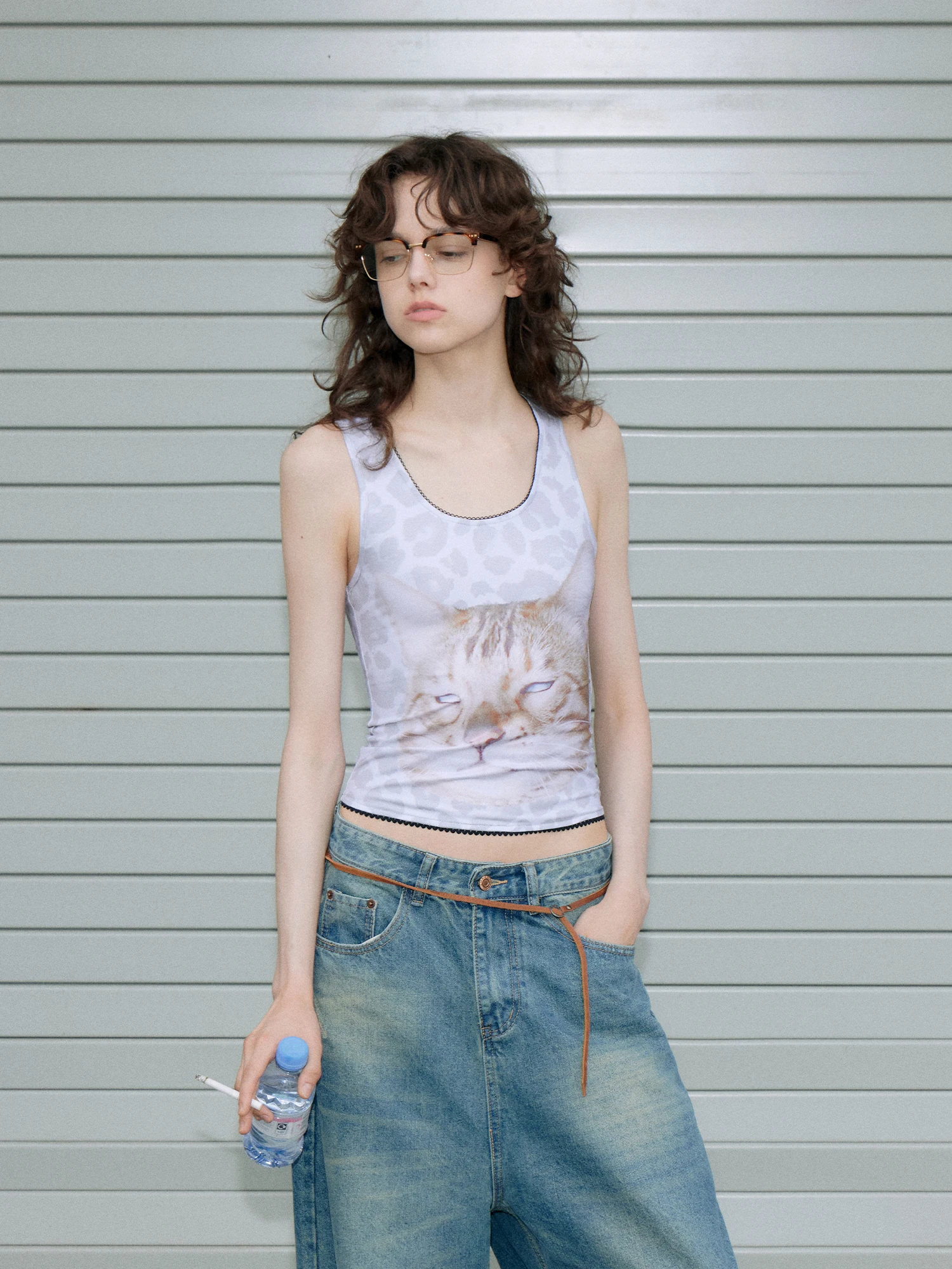 Outthe Blue2024 Original Pattern White Eye Leopard Lace Slim Fit Workwear Tank Top Fem Summer ort Sle Polyester Spandex
Outthe Blue2024 Original Pattern White Eye Leopard Lace Slim Fit Workwear Tank Top Fem Summer ort Sle Polyester Spandex