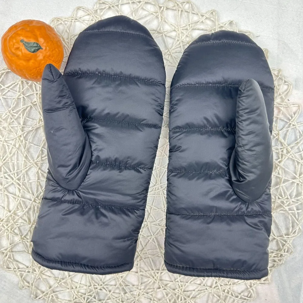 Women Men Waterproof Snow Mittens Thickened Cold Weather Ski Gloves Comfortable Fleece Winter Gloves Snowboarding
Women Men Waterproof Snow Mittens Thickened Cold Weather Ski Gloves Comfortable Fleece Winter Gloves Snowboarding