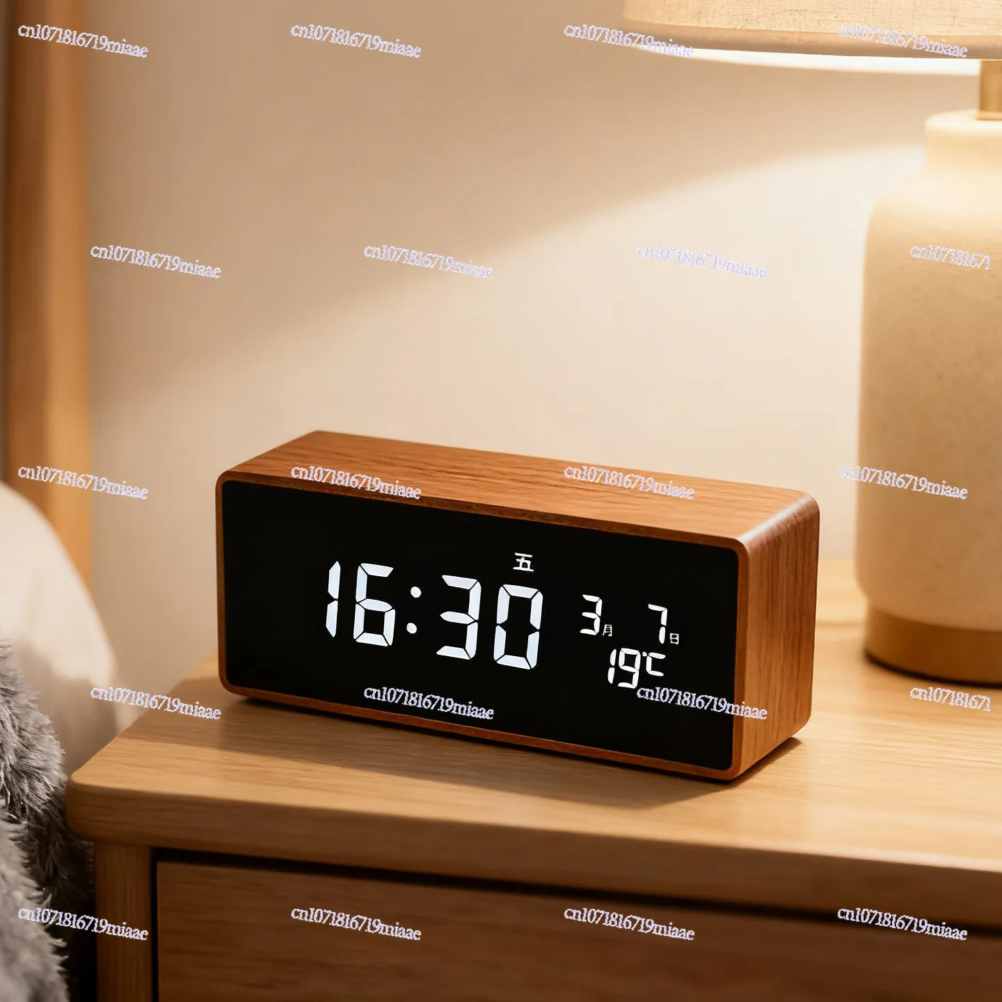 Smart electronic clock desktop ornament display desktop living room clock LED digital display Bluetooth speaker alarm clock
Smart electronic clock desktop ornament display desktop living room clock LED digital display Bluetooth speaker alarm clock