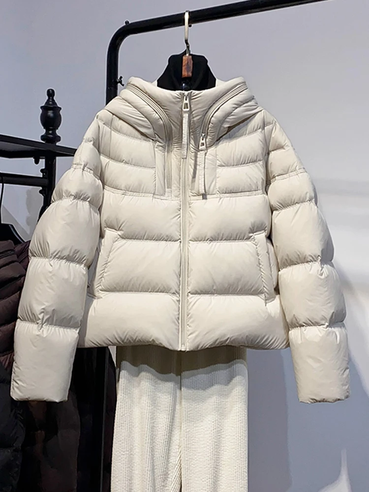 Зимняя женская пуховая хлопковая куртка, пальто в Корейском стиле, свободный крой, с капюшоном, на молнии, однотонные парки с длинными рукавами
Зимняя женская пуховая хлопковая куртка, пальто в Корейском стиле, свободный крой, с капюшоном, на молнии, однотонные парки с длинными рукавами