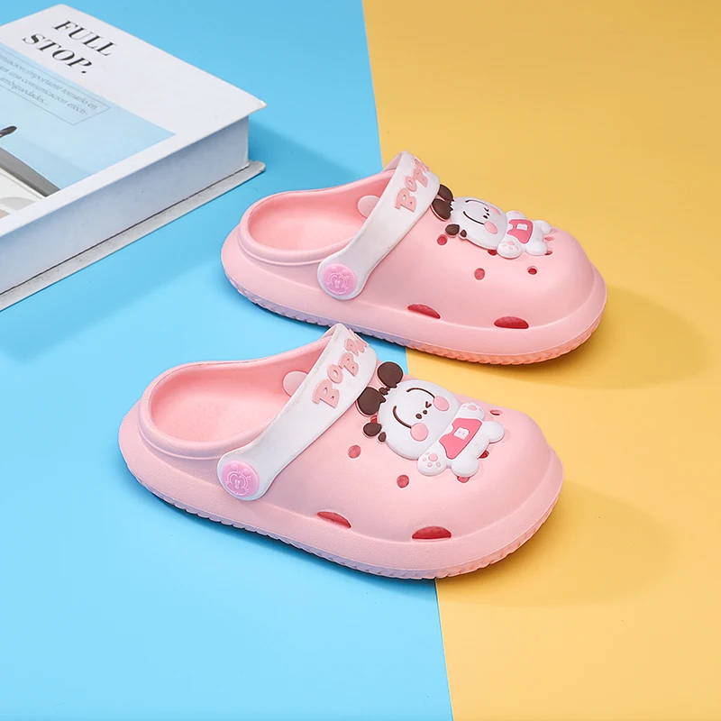 A pair of children's bump-resistant clogs with cartoon decoration closed-toe non-slip for kids daily activities MA-BE2202186
A pair of children's bump-resistant clogs with cartoon decoration closed-toe non-slip for kids daily activities MA-BE2202186