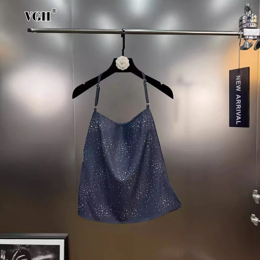 VGH American Retro Spliced Sequins Camisole for Women Halter Sleeveless Patchwork Backless Hot Girl Style Denim Vest Female New
VGH American Retro Spliced Sequins Camisole for Women Halter Sleeveless Patchwork Backless Hot Girl Style Denim Vest Female New