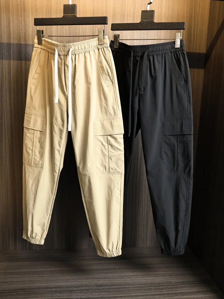 Outdoor Men's Casual Trousers Elastic Waist Polyester Fiber Waterproof Spring Fashion City Style Patch Pocket Straight Leg
Outdoor Men's Casual Trousers Elastic Waist Polyester Fiber Waterproof Spring Fashion City Style Patch Pocket Straight Leg