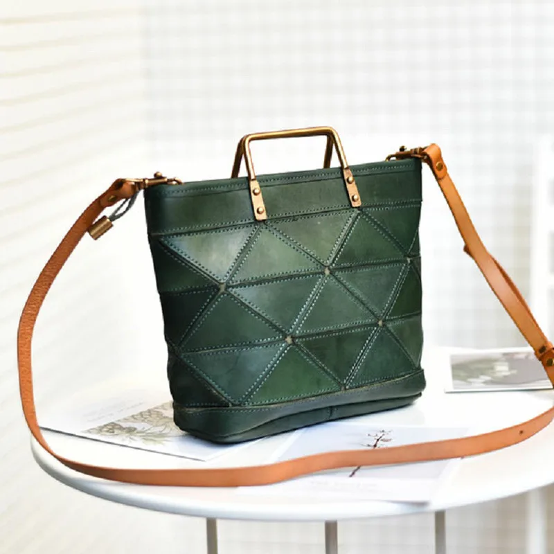 Fashion luxury genuine leather geometric stitching ladies handbag natural cowhide women's weekend party shoulder messenger bag
Fashion luxury genuine leather geometric stitching ladies handbag natural cowhide women's weekend party shoulder messenger bag