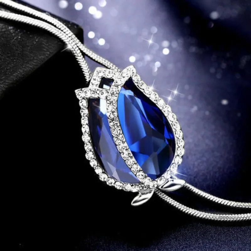 A versatile classic tulip sweater chain for autumn and winter, a long crystal water drop necklace for women
A versatile classic tulip sweater chain for autumn and winter, a long crystal water drop necklace for women