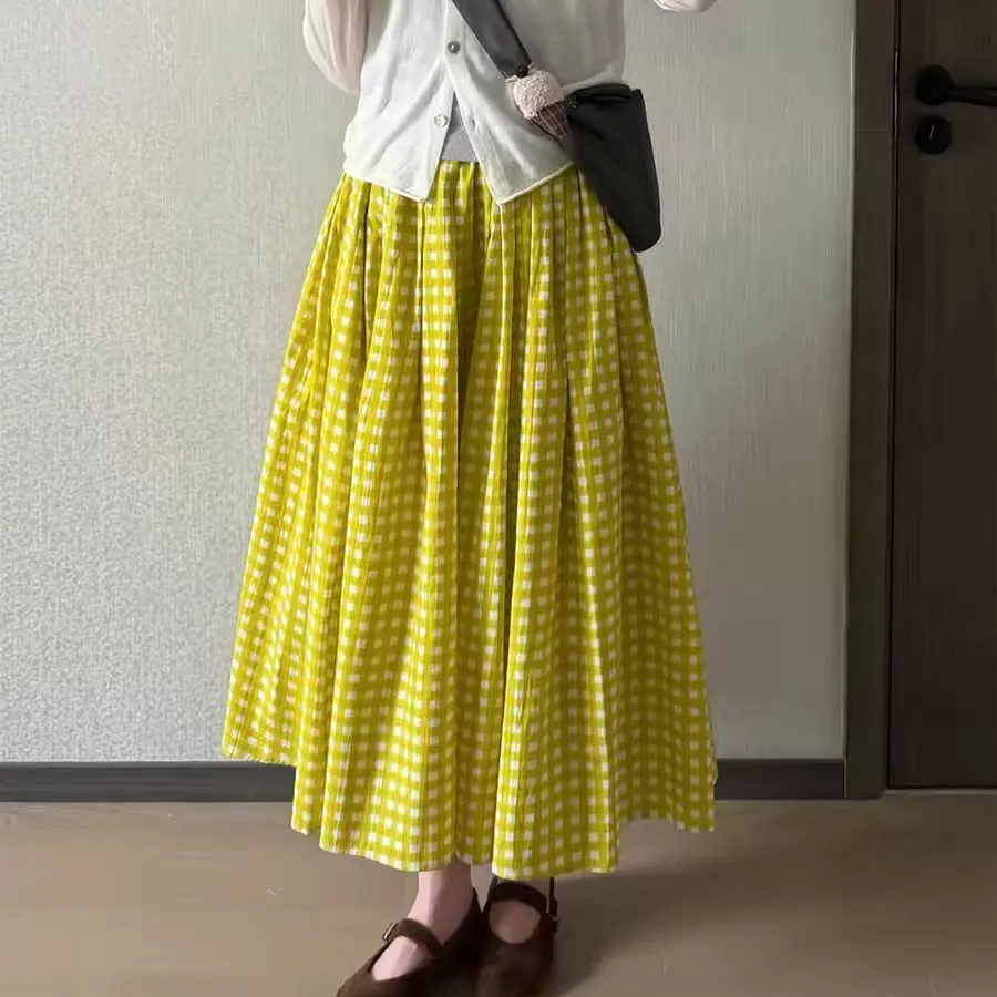 Summer Japanese retro yellow-green plaid loose pendulum skirt literary and bright casual long versatile skirt
Summer Japanese retro yellow-green plaid loose pendulum skirt literary and bright casual long versatile skirt