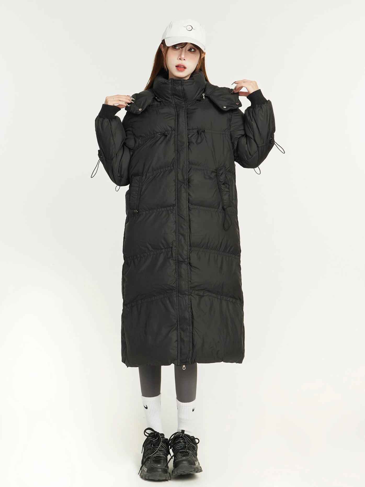 Длинное хлопковое пальто-пуховик женское, теплое, ветрозащитное, оверсайз, до колен, черное, свободного кроя, в корейском стиле, для повседневной носки
Длинное хлопковое пальто-пуховик женское, теплое, ветрозащитное, оверсайз, до колен, черное, свободного кроя, в корейском стиле, для повседневной носки