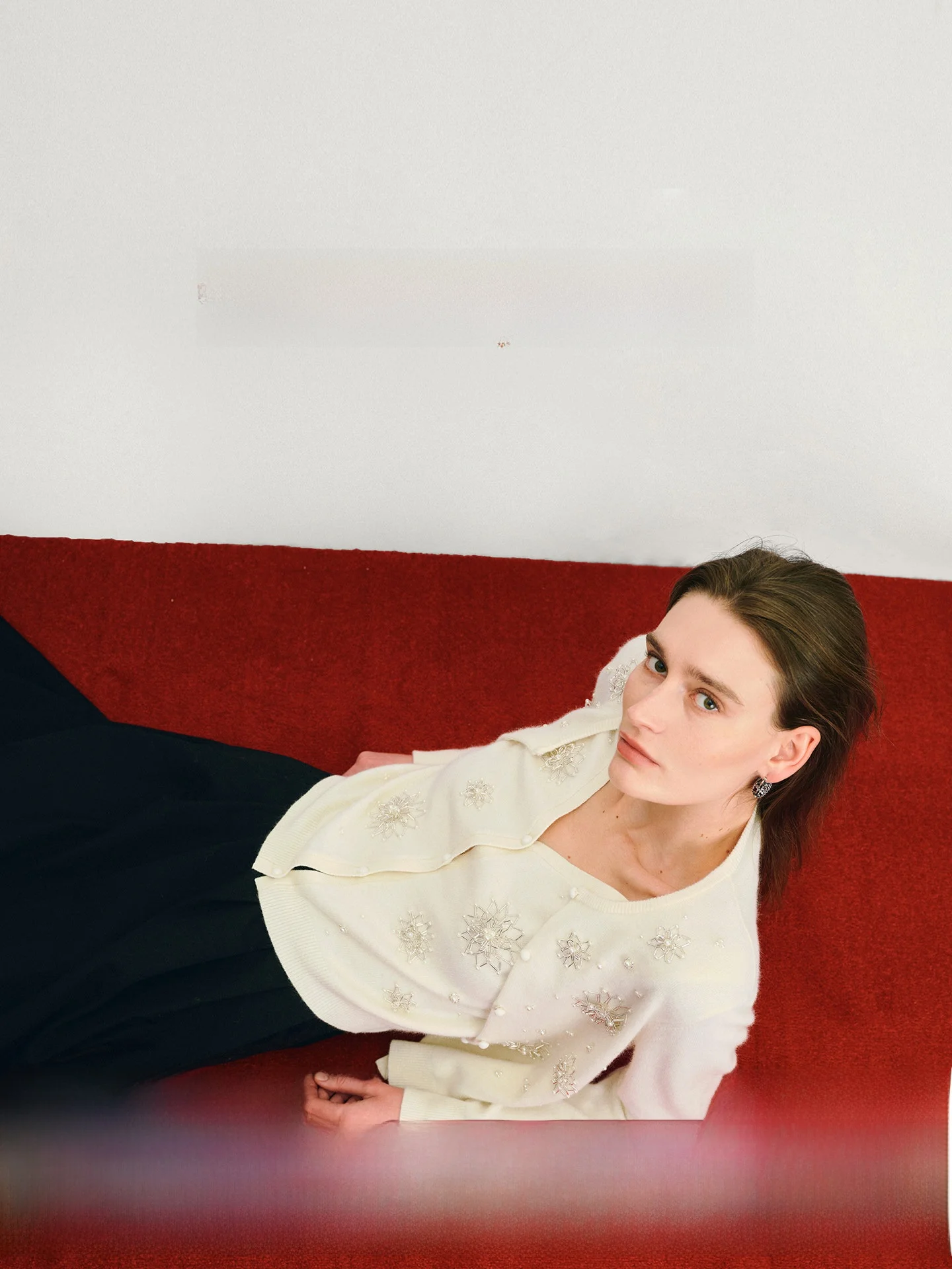 CHICJANE Теплый женский вязаный жилет-кардиган из верблюжьего пуха и кроличьего меха с круглым вырезом, мягкий, зимний
CHICJANE Теплый женский вязаный жилет-кардиган из верблюжьего пуха и кроличьего меха с круглым вырезом, мягкий, зимний