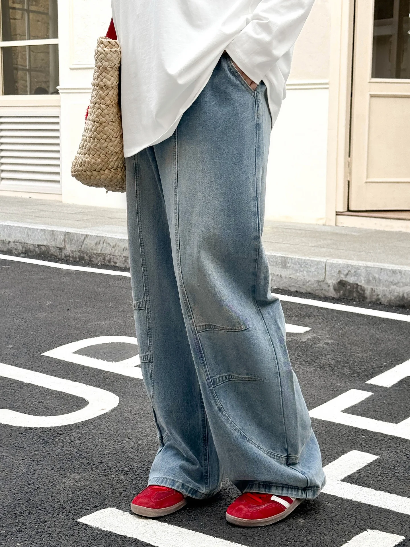 Limited Edition plus Size Denim Jeans High Waist Straight Leg Retro Hong Kong Style Loose Wide Leg Pants Spring Collection
Limited Edition plus Size Denim Jeans High Waist Straight Leg Retro Hong Kong Style Loose Wide Leg Pants Spring Collection