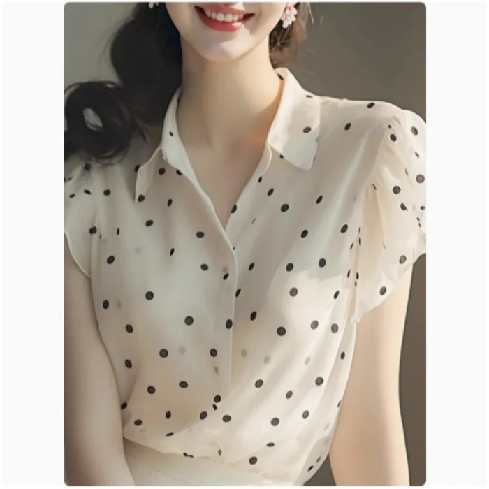 Retro Korean Style White Polka Dot Short Sleeve Shirt Women's Summer Unique Versatile Beautiful Small Fragrance Style Top
Retro Korean Style White Polka Dot Short Sleeve Shirt Women's Summer Unique Versatile Beautiful Small Fragrance Style Top