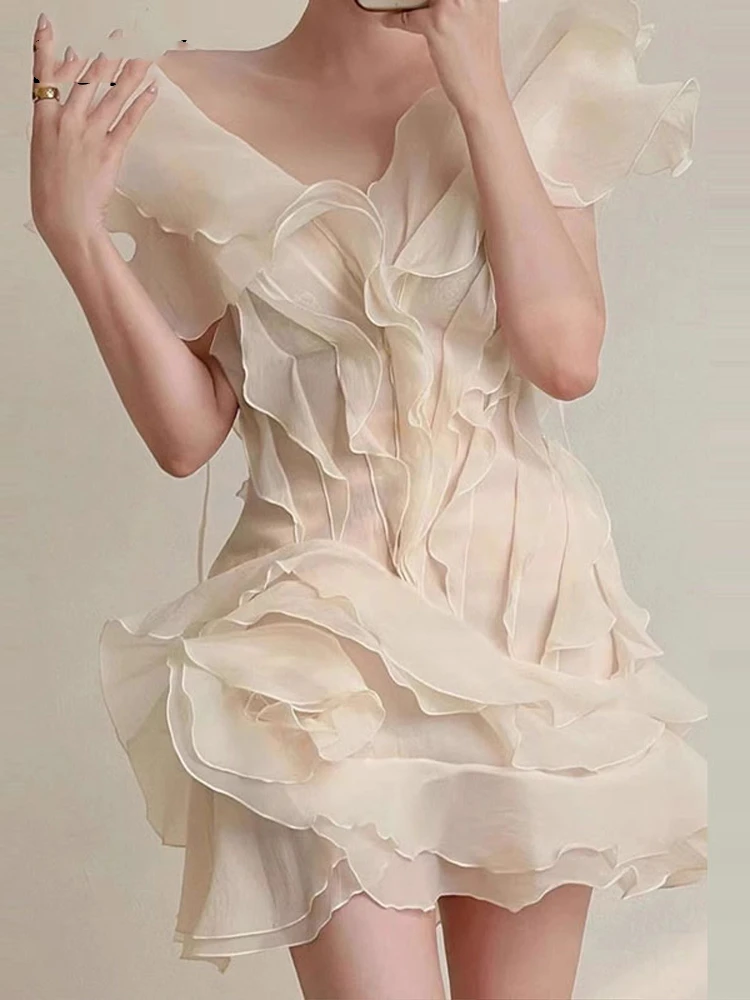 Irregular Ruffle Flower Dress Women V Neck Sleeveless Pleated High Waist Dresses 2025 Spring Summer Sweet Soft Lady Beach Gowns
Irregular Ruffle Flower Dress Women V Neck Sleeveless Pleated High Waist Dresses 2025 Spring Summer Sweet Soft Lady Beach Gowns