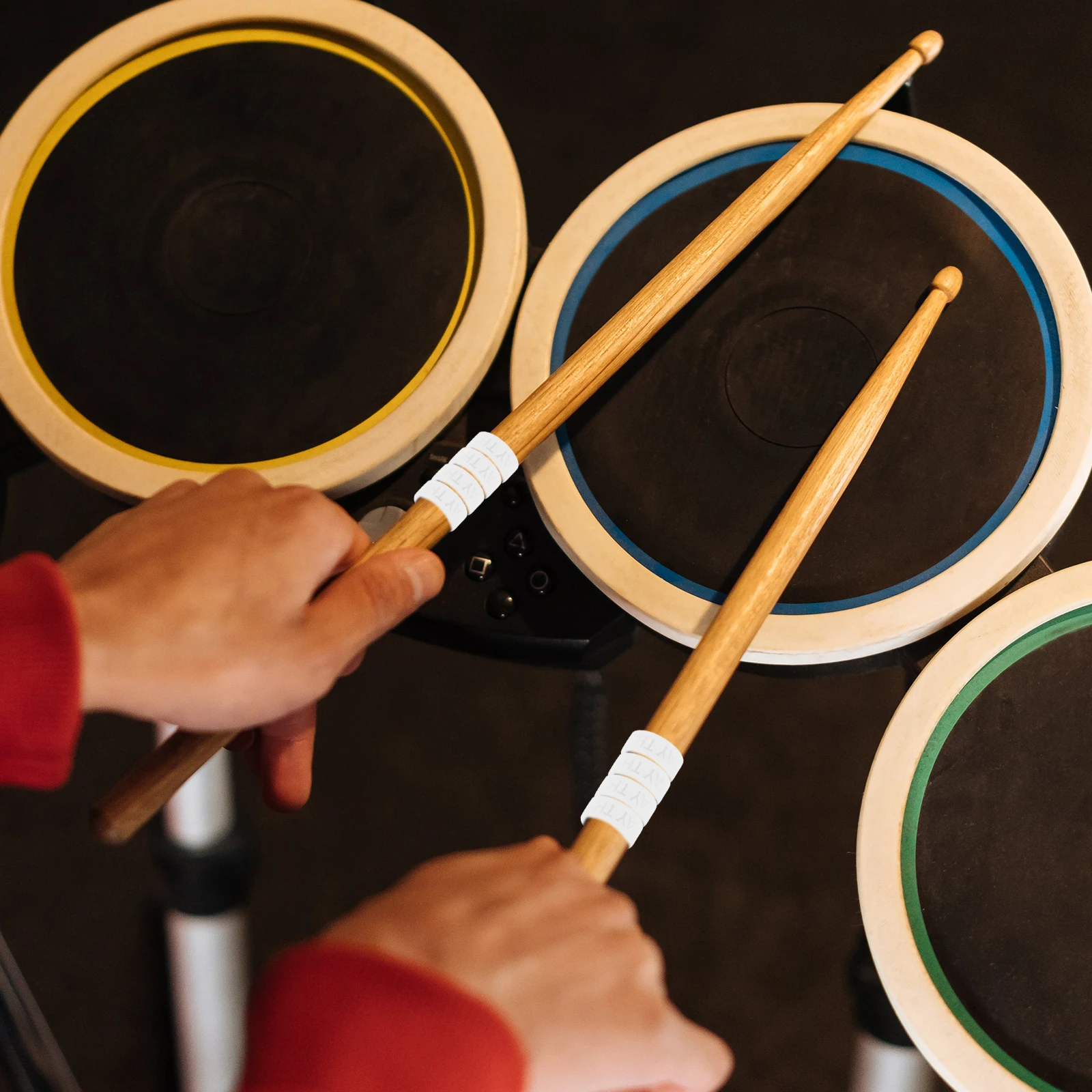10 Pcs Luminous Drum Rod Ring Fitter Marching Drumstick Circle Gap Filler Practice Pad Mallet
10 Pcs Luminous Drum Rod Ring Fitter Marching Drumstick Circle Gap Filler Practice Pad Mallet