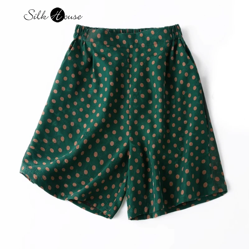 2025 Women's Summer New 100% Natural Mulberry Silk Gambiered Guangdong Gauze Retro Green Wave Point Elastic Waist Casual Shorts
2025 Women's Summer New 100% Natural Mulberry Silk Gambiered Guangdong Gauze Retro Green Wave Point Elastic Waist Casual Shorts