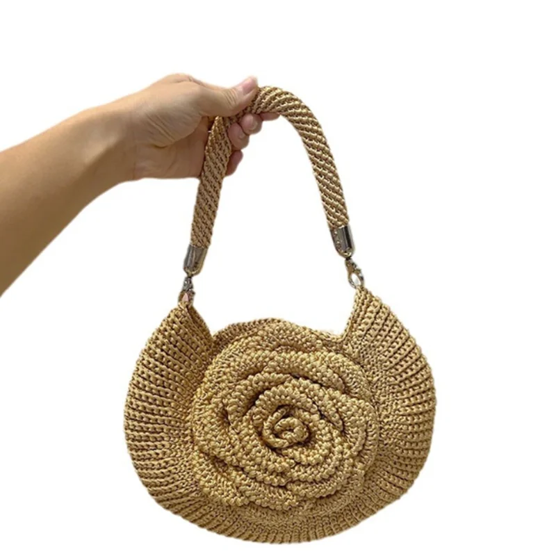 Stylish hand-woven flower beach resort style design casual simple change lipstick handbag
Stylish hand-woven flower beach resort style design casual simple change lipstick handbag