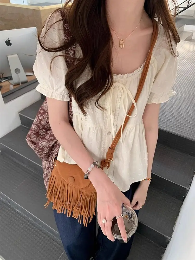 Japanese Sweet Lace up Beige Doll Shirt Women Tops Summer 2024 New Chic Short Sleeve U-neck Loose Casual Blouses Women Clothing
Japanese Sweet Lace up Beige Doll Shirt Women Tops Summer 2024 New Chic Short Sleeve U-neck Loose Casual Blouses Women Clothing