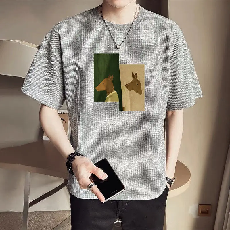 Round Neck Spring Summer Simplicity Handsome Short Sleeve T-Shirts Pullovers Loose Patchwork Printing Casual Men's Clothing 2023
Round Neck Spring Summer Simplicity Handsome Short Sleeve T-Shirts Pullovers Loose Patchwork Printing Casual Men's Clothing 2023