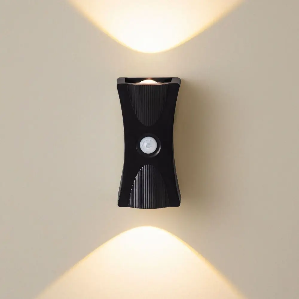 Adjustable Brightness LED Wall Lamp 3 Color Magnetic Base Motion Sensor Light Wireless ABS Body Human Induced Atmosphere Light
Adjustable Brightness LED Wall Lamp 3 Color Magnetic Base Motion Sensor Light Wireless ABS Body Human Induced Atmosphere Light