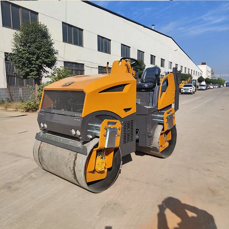 Fast-acting vibratory hand-held roller ride-on type can compact asphalt
Fast-acting vibratory hand-held roller ride-on type can compact asphalt